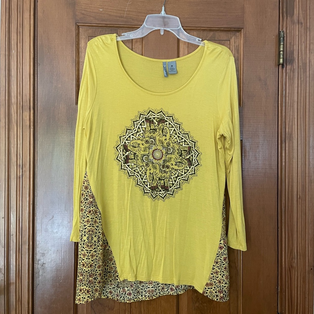 New Directions Mustard Yellow Women's Top with Mandala Design,‎ Size Medium